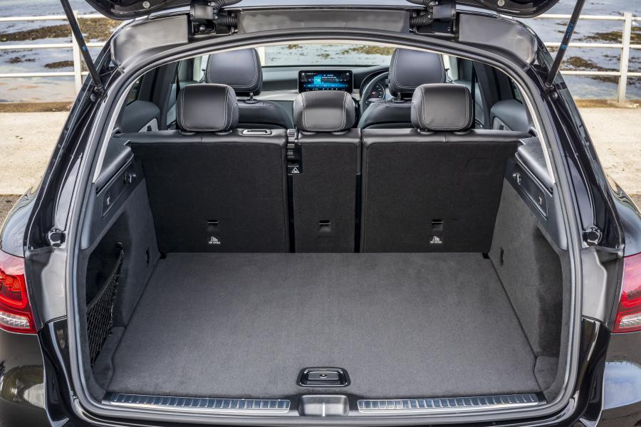 Багажник Mercedes-Benz GLC220 d 4Matic (X253) 2019 года  (UK) (фото 88 из 89)